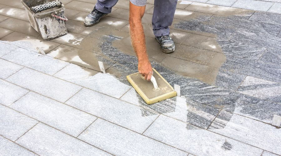 Professional gutter cleaning in Anderson, CA